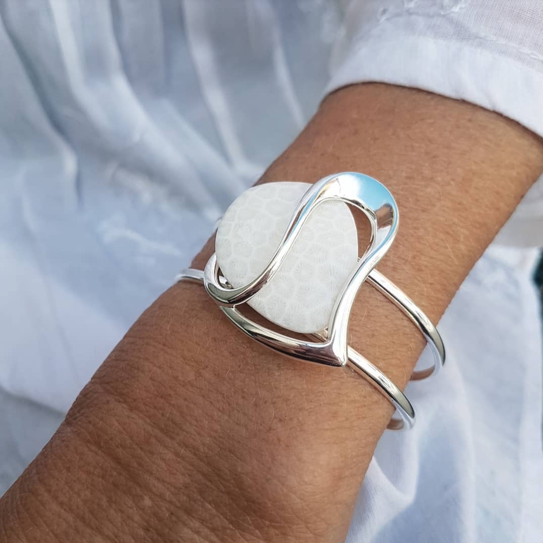 ARMBAND