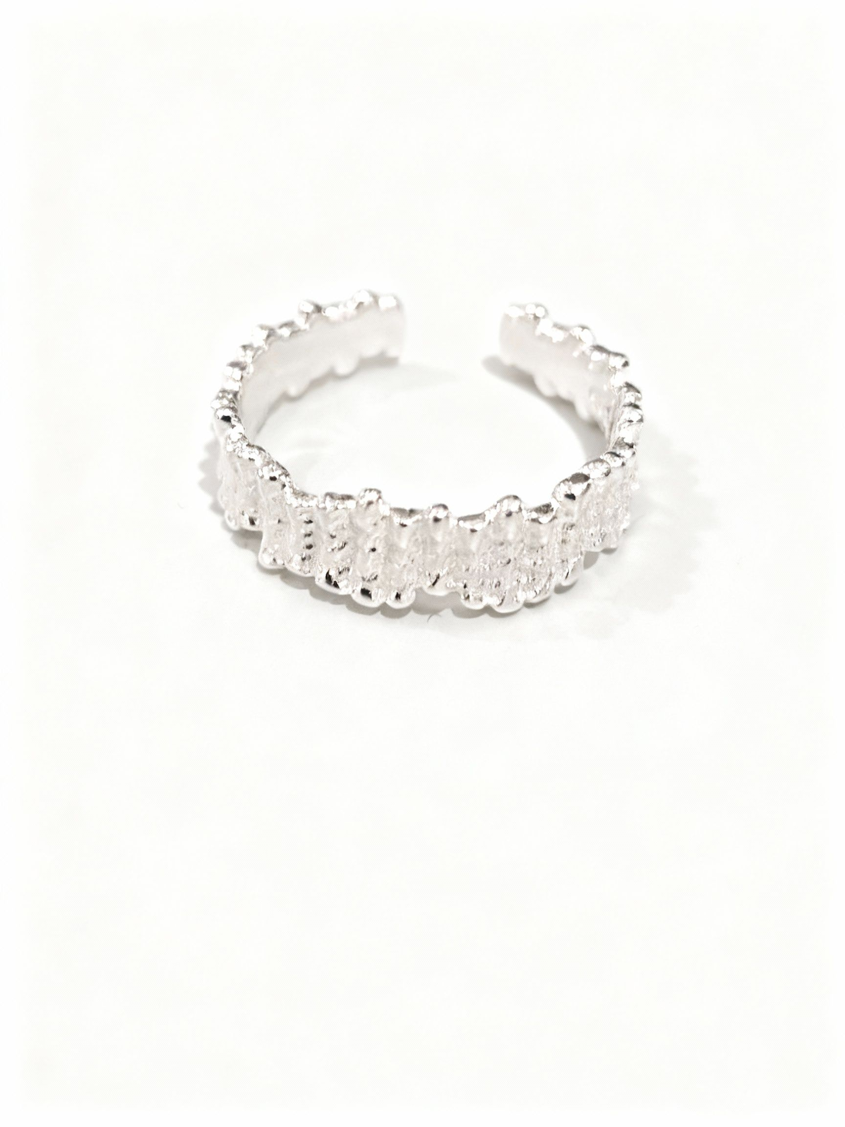 SILVER RING