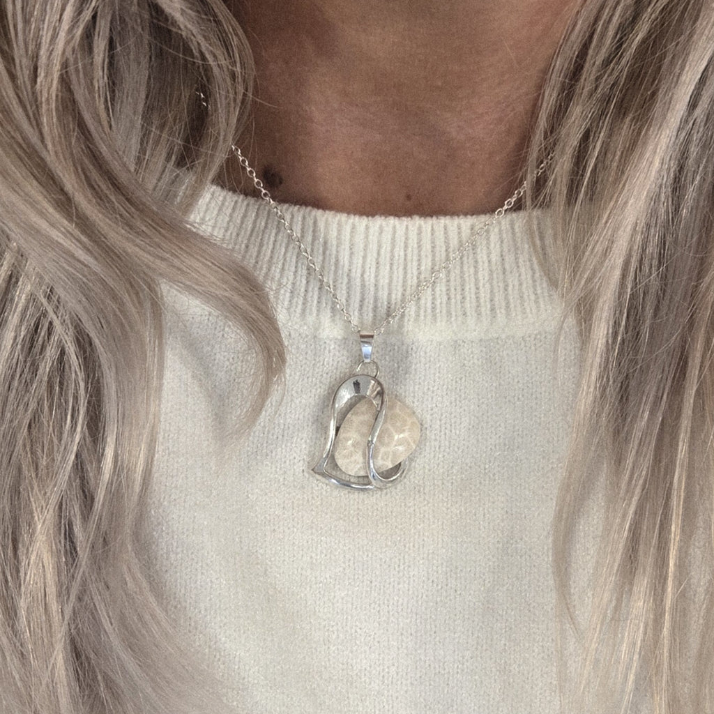 Ananaskorall - Halsband liten