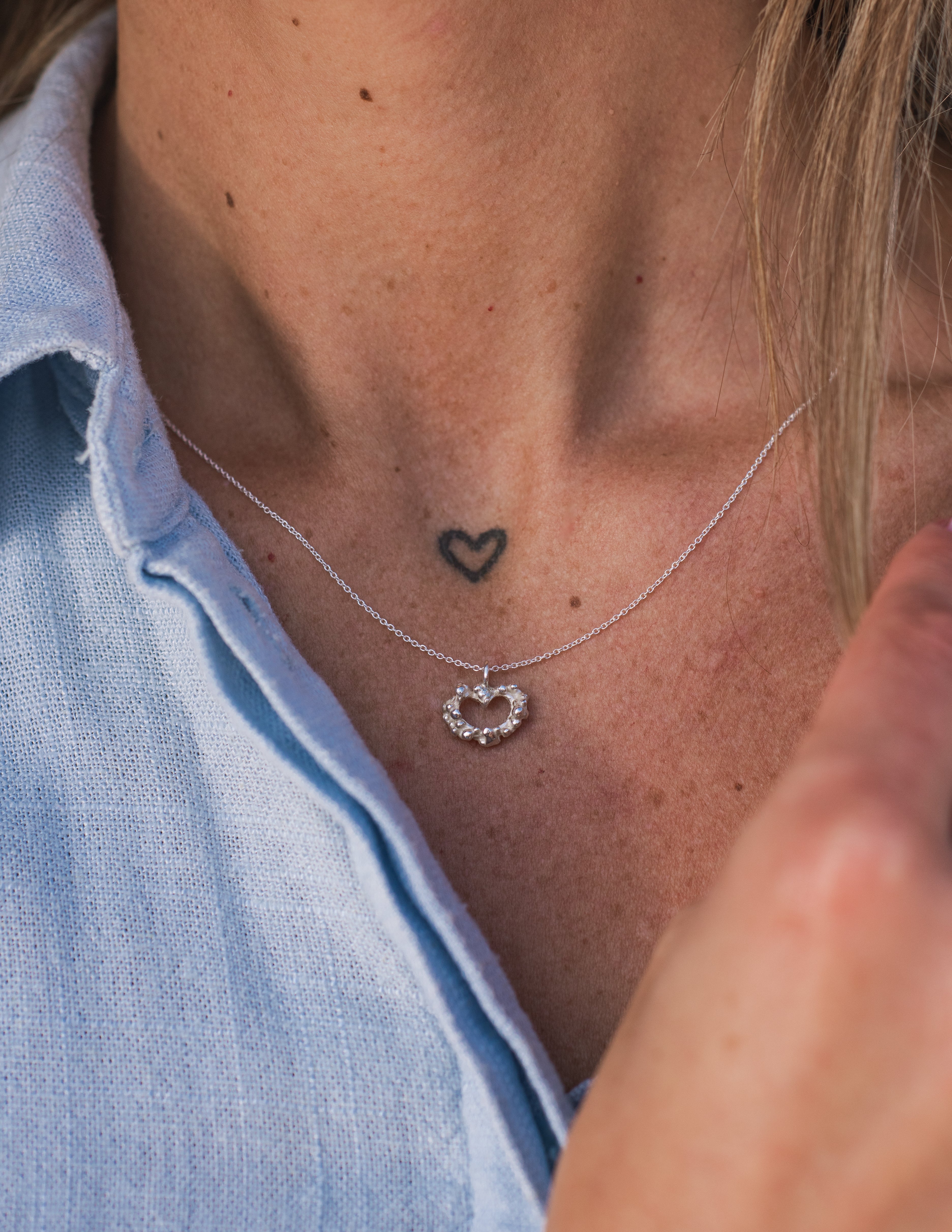 LIVETS BUBBLOR - HALSBAND  HJÄRTA